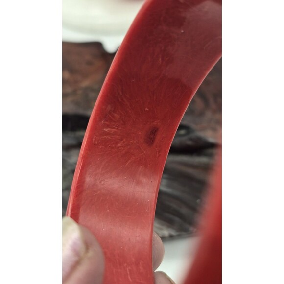 3 Vintage Acrylic Red Bangle Bracelets ~ Retro Fashion - Picture 5 of 13